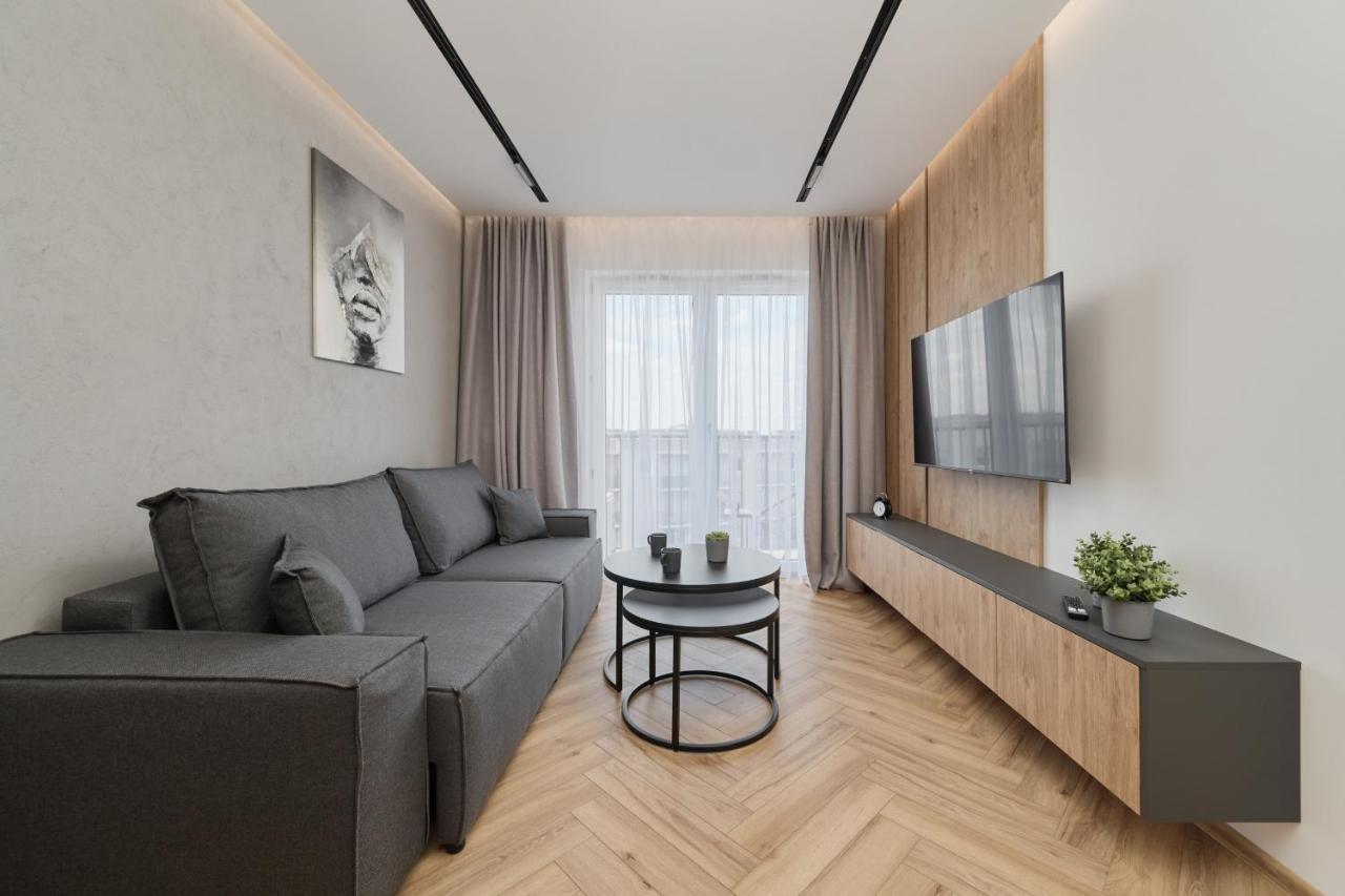 Exclusive Apartment With Balcony & Parking Wroclaw By Renters Prestige Экстерьер фото