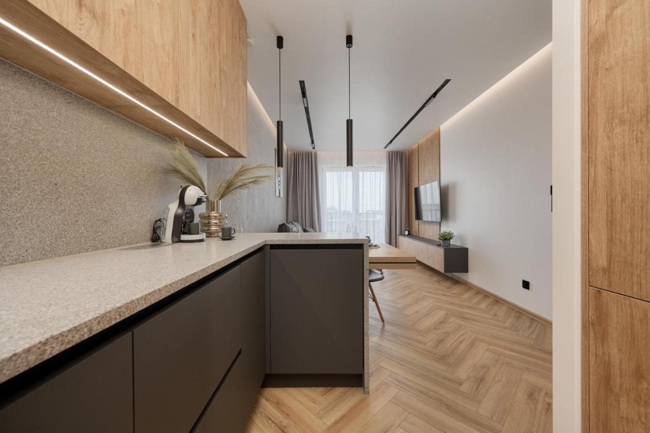 Exclusive Apartment With Balcony & Parking Wroclaw By Renters Prestige Экстерьер фото